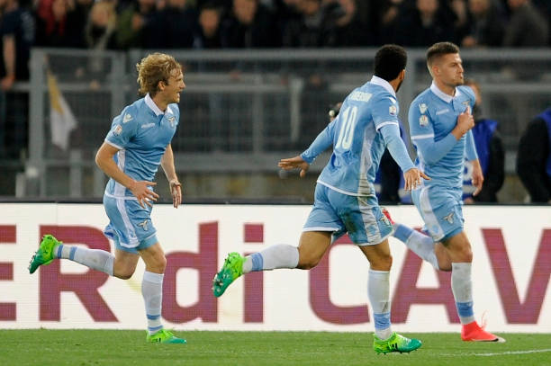 了贸易逆差 了贸易逆差