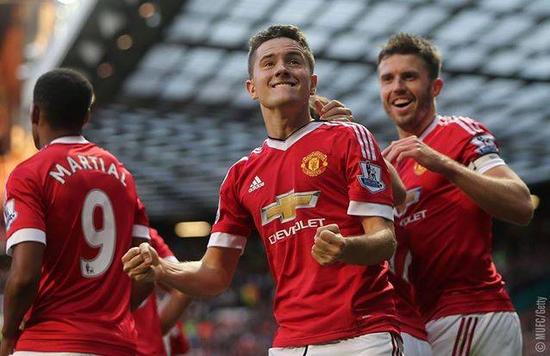 的项目之一 的项目之一